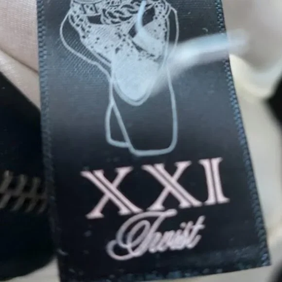 Short Black and White Baby Goth Dress Size Large - Picture 5 of 5